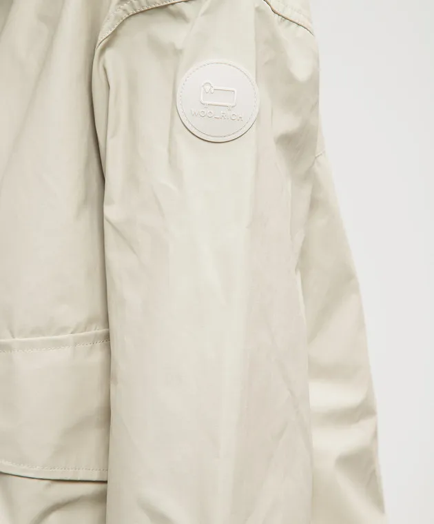 Woolrich Beige windbreaker with logo patch